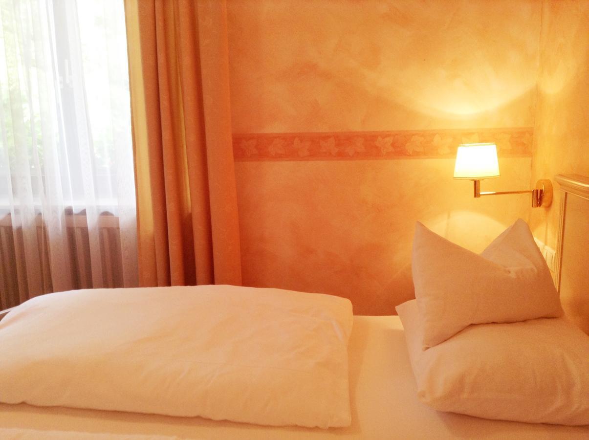Hotel Gruenes Tuerl Bad Schallerbach Værelse billede